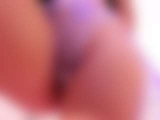 Live cam show with Chelseylewis - Creamy on 1on1-livenow
