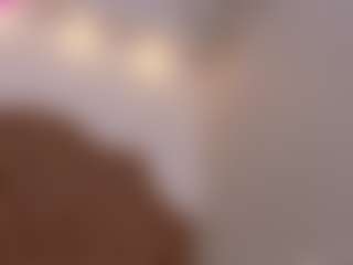 Live cam show with Chelseylewis - Thin on Gym Cam Girls
