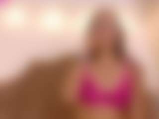 Live cam show with Chelseylewis - College Brown Hair on livesuperchat.net