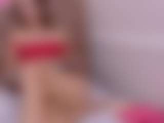 Live cam show with Chelseylewis - Petite on Fling VIP Chat
