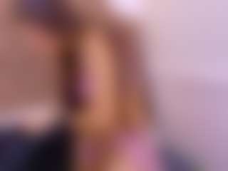 Live cam show with Chelseylewis - Sweet on SmokeAndPoke