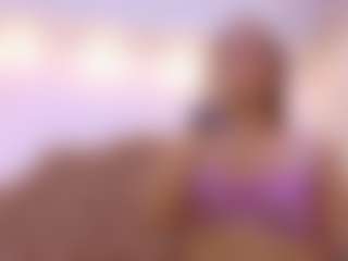Live cam show with Chelseylewis - Petite on Livezox