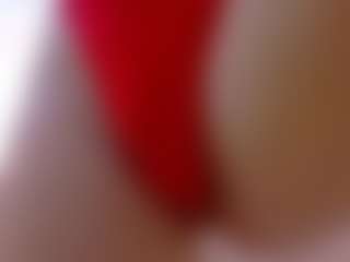 Live cam show with Chelseylewis - Brown Hair MILF on Livezox