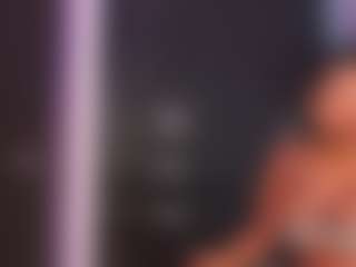 Live cam show with Rox Thee Stallion - Ride on Fling VIP Chat