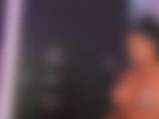 Show de cam en vivo con Rox Thee Stallion - Ride en Camsoda