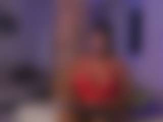Live cam show with Rox Thee Stallion - Ride on StripNow