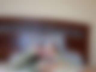 JazzieOOO's Live Sex Cam Show