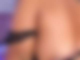 Live cam show with Madison - Spit on livesuperchat.net