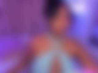 Live cam show with Madison - Plug on Dare Cams