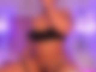 Live cam show with Madison - Interactivetoy on Livezox