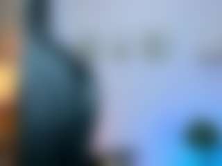 Live cam show with Anya_Volkov - Housewife on Milfs Live