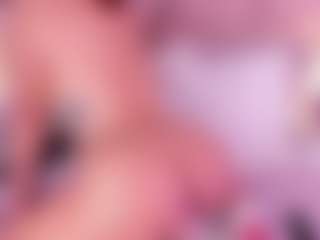 Live cam show with Janna - Anal MILF on SquirtSoMuch