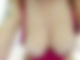 Live cam show with Julia - Nora on infinitiblacc.com