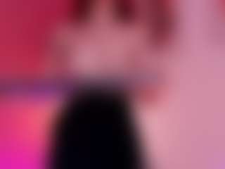 Spettacolo in cam dal vivo con Mia Eatson - Small Ass su Camsoda