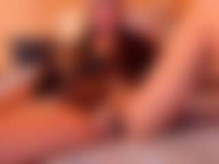Live cam show with Ultra Chick - Blue Eyes on madthumbs