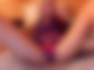 Live cam show with Ultra Chick - Flashing on sexytreat.net