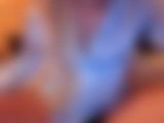 Live cam show with Ultra Chick - Blue Eyes on Camsoda