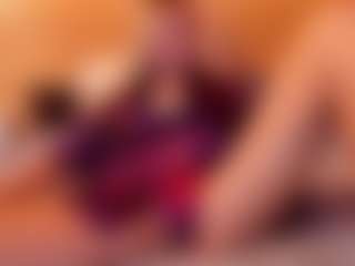 Live cam show with Ultra Chick - Bbc on livesuperchat.net