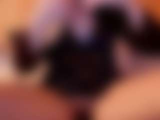 Live cam show with Ultra Chick - Petite on slutload