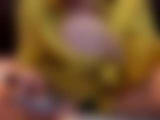 Live cam show with Ultra Chick - Blue Eyes on Camsoda