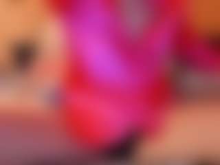 Live cam show with Ultra Chick - Blonde Hair on friskycurves.com