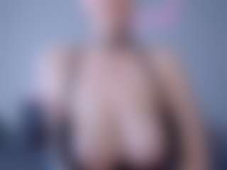 Helen Moore's Live Sex Cam Show