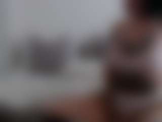 Iamjuliabond's Live Sex Cam Show