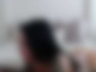 Live cam show with Iamjuliabond - Tattoos on Fling VIP Chat