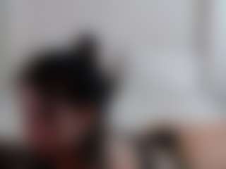 Iamjuliabond's Live Sex Cam Show