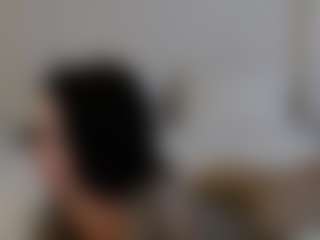 Iamjuliabond's Live Sex Cam Show