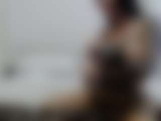 Iamjuliabond's Live Sex Cam Show