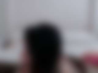 Live cam show with Iamjuliabond - Spank Curvy on CamwithHer