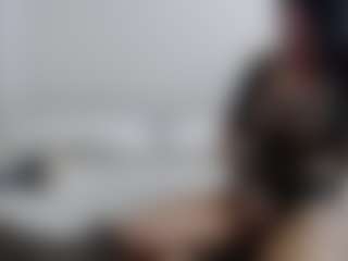 Iamjuliabond's Live Sex Cam Show