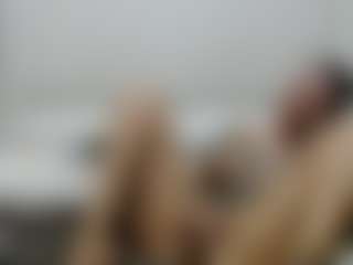 Iamjuliabond's Live Sex Cam Show