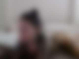 Iamjuliabond's Live Sex Cam Show