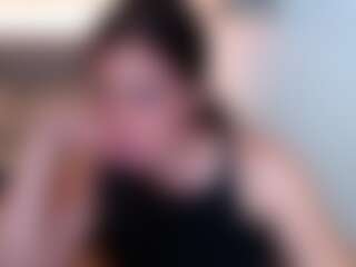 Live cam show with MIA - Pantyoff on Camsoda
