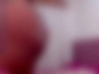 Live cam show with ginnabolton - Tight on SmokeAndPoke