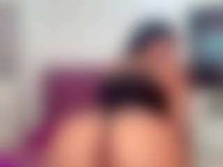 Live cam show with ginnabolton - Tight on Camsoda