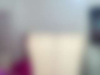 Live cam show with ginnabolton - Tight on CamSodaAdn