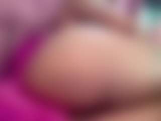 Live cam show with ginnabolton - Tight on hotwifechat.live