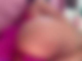 Live cam show with ginnabolton - Tight on nudelive.tv