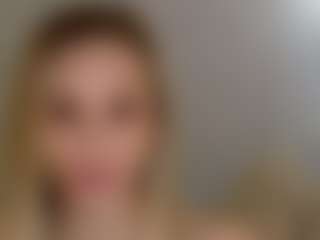 Live cam show with Brie Hunter - Blonde Hair on Adult Interactions