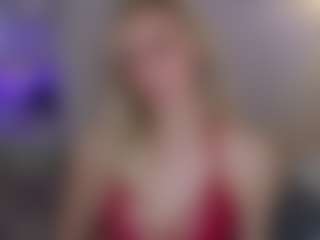Live cam show with Brie Hunter - American Blonde Hair on TeamSkeetLive
