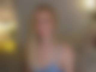 Live cam show with Brie Hunter - American Blonde Hair on Camsoda