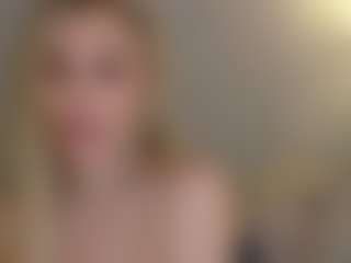 Live cam show with Brie Hunter - American Blonde Hair on Camsoda