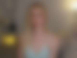 Live cam show with Brie Hunter - American Blonde Hair on Camsoda