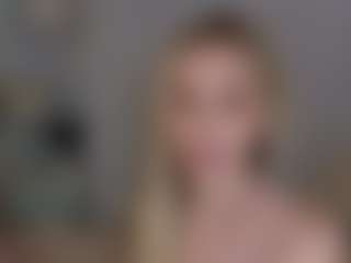 Live cam show with Brie Hunter - American Blonde Hair on Camsoda
