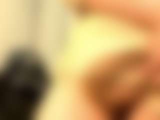 Live cam show with BattyMoll - Thong on CSO-WL
