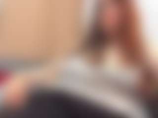 Live cam show with BattyMoll - Green Eyes on SinfulBabes