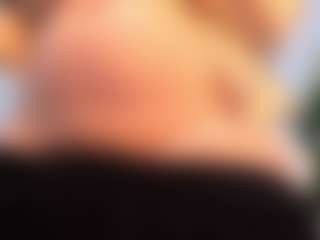 Live cam show with BattyMoll - Thong on Camsoda